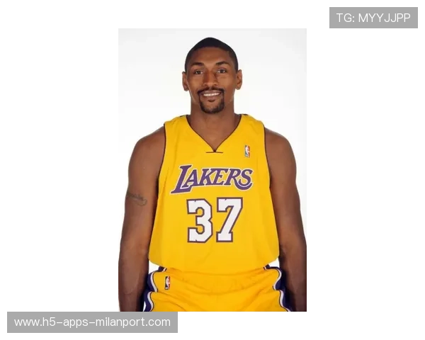 拉塞尔晚刹车成功反超